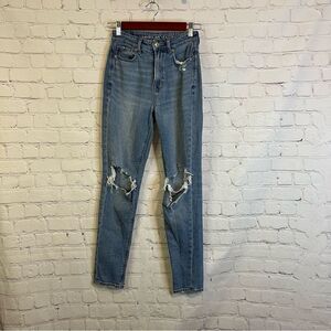 AEO Distressed Mom Jeans size 000